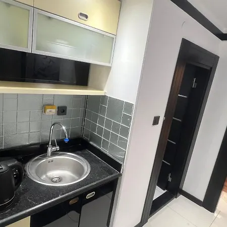Aparthotel Tourist 2 *